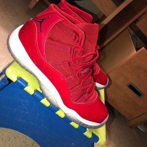 Jordan 11 “win like 96” pre-owned lightly worn